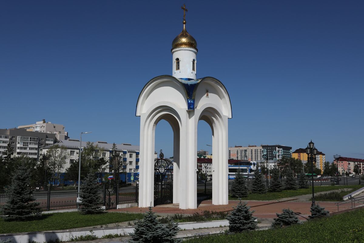 Кафедральный собор Рождества Христова, Южно-Сахалинск (Южно-Сахалинск, город, Сахалинская область). дополнительная информация, Сень