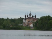 Макарий, урочище. Макариева Хергозерская пустынь. Церковь Троицы Живоначальной