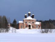 Макарий, урочище. Макариева Хергозерская пустынь. Церковь Троицы Живоначальной