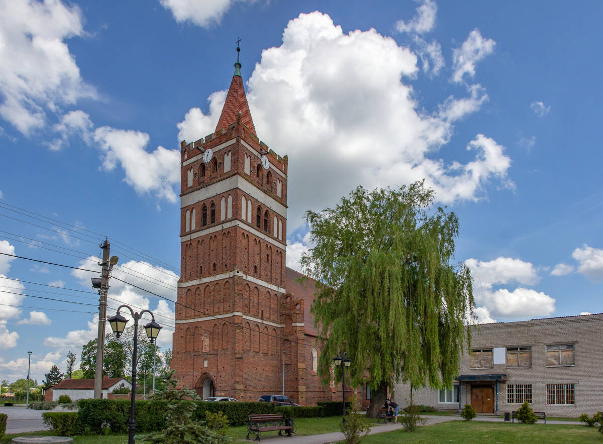 Церковь Георгия Победоносца, Правдинск (Правдинский городской округ, Калининградская область). фасады, Вид с юго-запада
