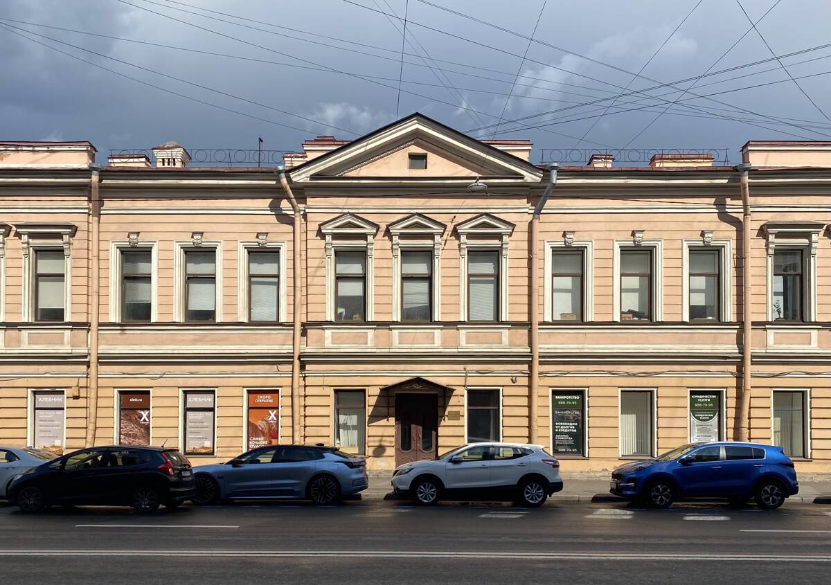 Домовая церковь Николая Чудотворца при бывшем 1-м городском детском доме Императора Николая II, Василеостровский район (Санкт-Петербург, г. Санкт-Петербург). фасады, Уличный фасад