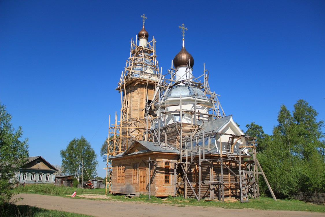 Головино. Церковь Троицы Живоначальной. фасады