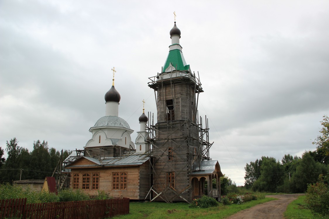 Церковь Троицы Живоначальной, Головино (Угличский район, Ярославская область). фасады