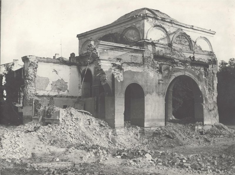 Астрахань. Церковь Николая Чудотворца (Гостинного). архивная фотография, Разборка Никольской церкви. Фото Поплавского Г. А. 1971 г. из фондов Астраханского историко-архитектурного музея-заповедника. (ГК №41226817)