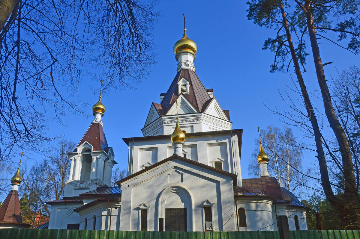Церковь Донской иконы Божией Матери в Перловке, Мытищи (Мытищинский городской округ и гг. Долгопрудный, Лобня, Московская область). фасады