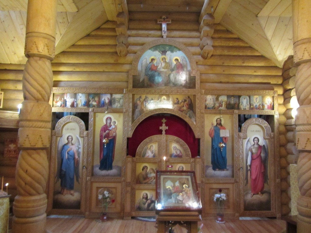 Церковь Рождества Иоанна Предтечи, Рюмки (Ломоносовский район, Ленинградская область). интерьер и убранство