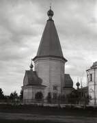 Церковь Благовещения Пресвятой Богородицы, Вид с северо-востока. Фото К.Ф. Некрасова, начало 1910-х гг. <a href="https://onegaonline.ru/seef.php?razdel=%D0%9F%D0%BE%D0%B3%D0%BE%D1%81%D1%82%20(%D0%A3%D1%81%D1%82%D1%8C-%D0%9C%D0%BE%D1%88%D0%B0)&x=%D0%A3%D1%81%D1%82%D1%8C%D0%BC%D0%BE%D1%88%D1%81%D0%BA%D0%B8%D0%B9%20%D0%BF%D0%BE%D0%B3%D0%BE%D1%81%D1%82&v=21391">onegaonline</a><br>, Погост (Усть-Моша), Плесецкий район, Архангельская область