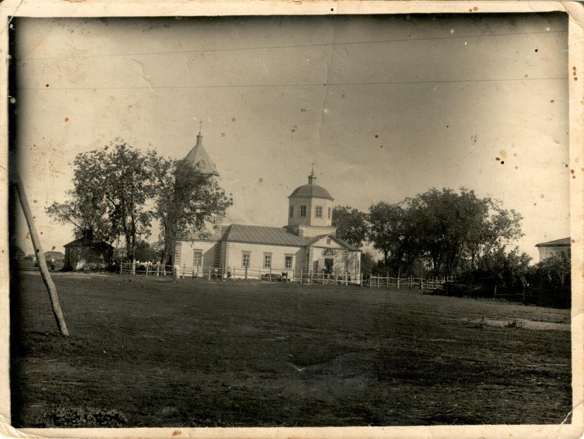 Берёзовка 1-ая. Церковь Николая Чудотворца. архивная фотография