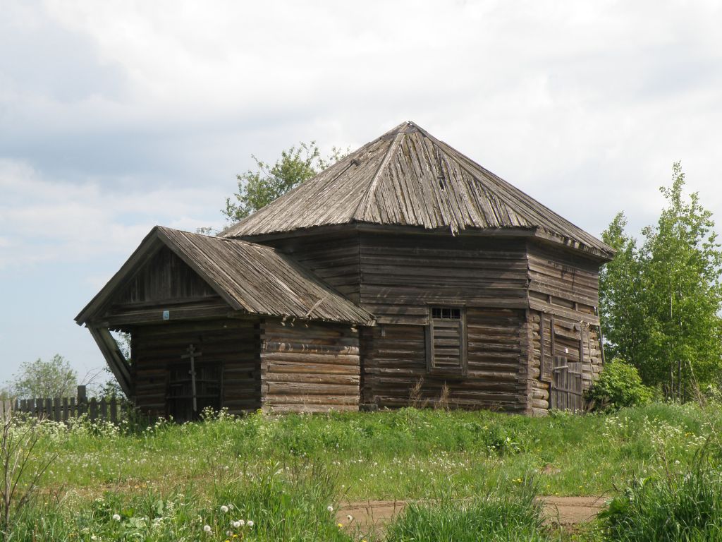 Часовня Георгия Победоносца, Залесье (Слободской район, Кировская область). фасады