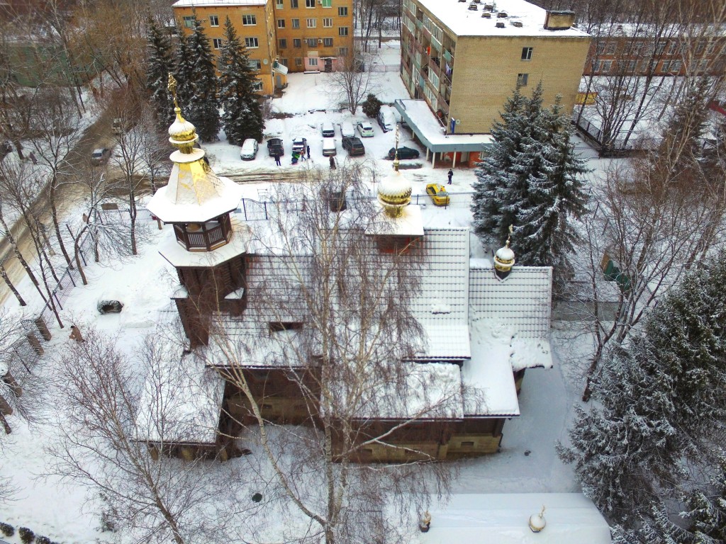 Сергиев Посад. Церковь Спаса Всемилостивого. общий вид в ландшафте, Вид с юга, фото с квадрокоптера