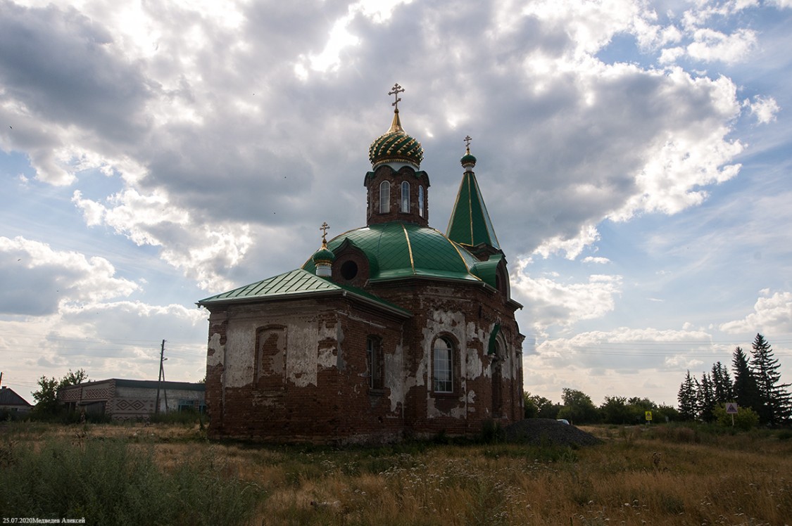 Церковь Георгия Победоносца, Варгановское (Щучанский район, Курганская область). фасады