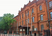 Домовая церковь Филиппа, митрополита Московского при бывшем кадетском корпусе, Главный фасад здания бывшего корпуса<br>, Хабаровск, Хабаровск, город, Хабаровский край