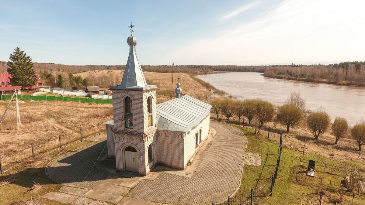Церковь Рождества Пресвятой Богородицы (новая), Рышево (Новгородский район, Новгородская область). общий вид в ландшафте, аэросъемка, обзор вид сверху