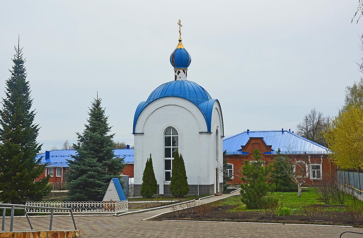 общий вид в ландшафте. Казанско-Богородицкий женский монастырь. Часовня иконы Божией Матери "Живоносный источник", Троицк (Троицкий район и г. Троицк, Челябинская область)