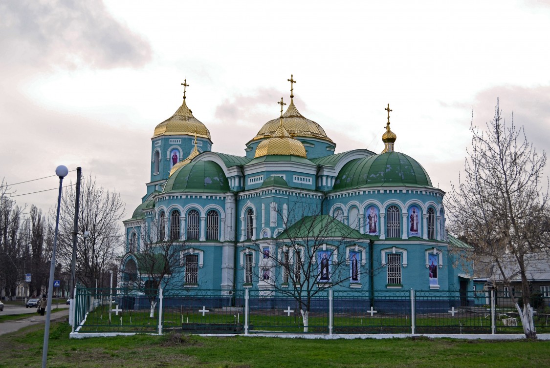 Золотоноша. Собор Успения Пресвятой Богородицы. фасады