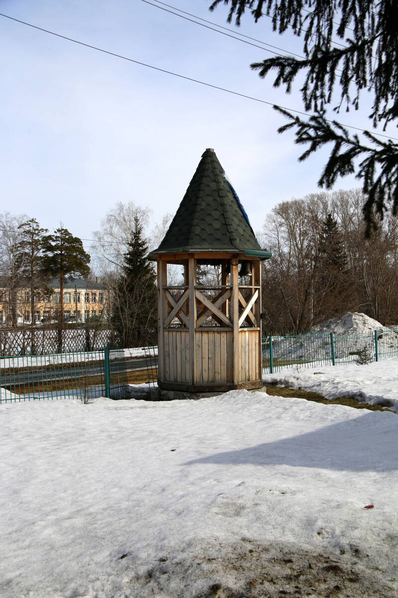 Церковь Серафима Саровского, Тогучин (Тогучинский район, Новосибирская область). дополнительная информация, Звонница