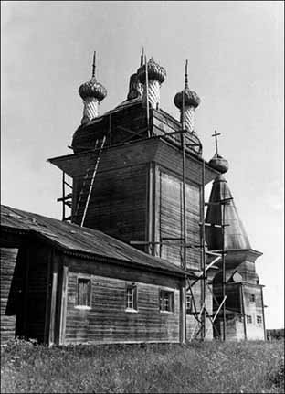 Церковь Климента, папы Римского, Макарьино (Кожа, Кожский погост) (Онежский район, Архангельская область). архивная фотография, Вид с юго-запада. Фотография 1960-х годов в сайта arni.petrsu.ru
