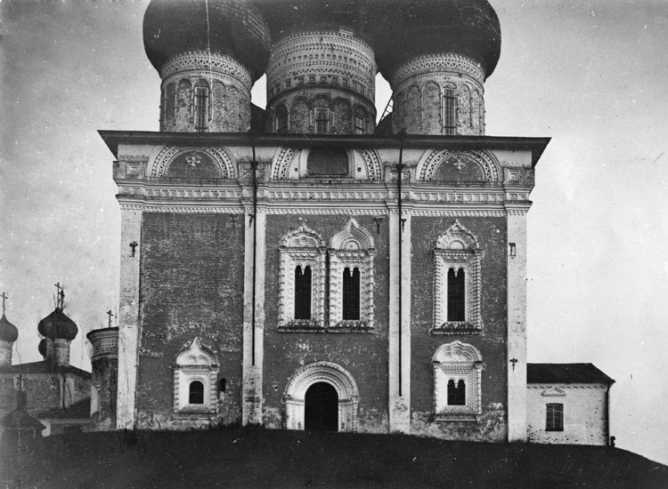 Церковь Троицы Живоначальной, Ухтострово (Шеинская) (Холмогорский район, Архангельская область). архивная фотография, Снимок 1920-1930 годов из фототеки ГНИМА в книге «Памятники русской архитектуры и монументального искусства». Выпуск 7, 2005 г. Стр.38