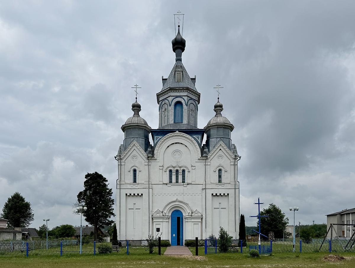 Вид с востока, фасады. Церковь Покрова Пресвятой Богородицы, Кривошин (Ляховичский район, Беларусь, Брестская область)