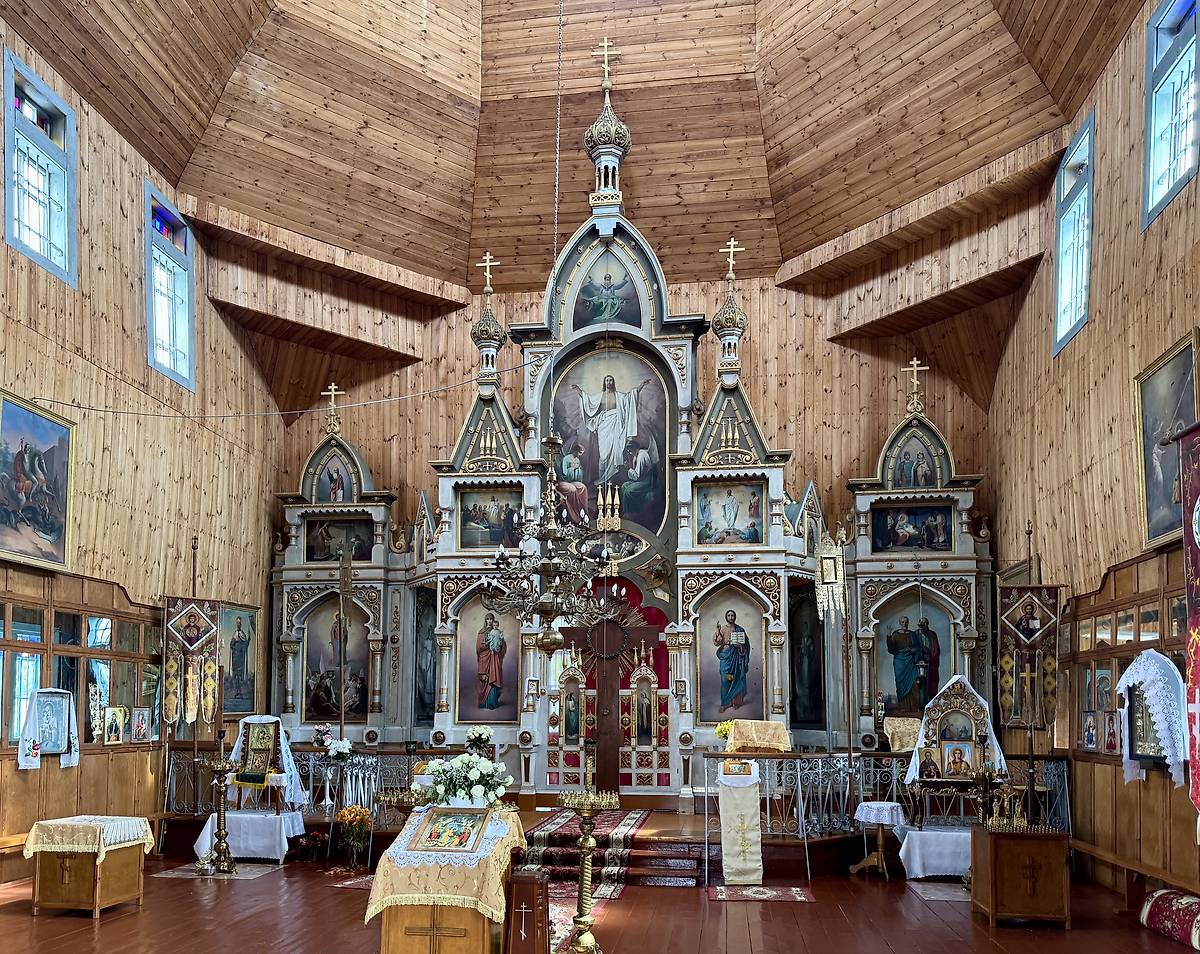 Интерьер, интерьер и убранство. Церковь Петра и Павла, Остров (Ляховичский район, Беларусь, Брестская область)