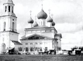 Бежецк. Собор Воскресения Словущего