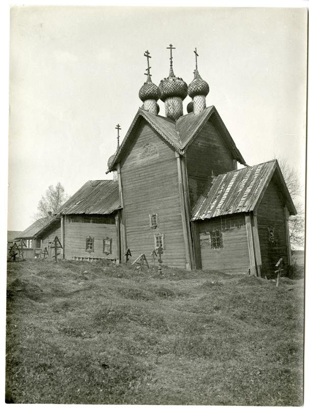 Церковь Благовещения Пресвятой Богородицы, Усадище (Масельга) (Волховский район, Ленинградская область). архивная фотография, Вид с юго-востока. Фото 1913 г. из фондов Российского этнографического музея. (ГК №38772895)