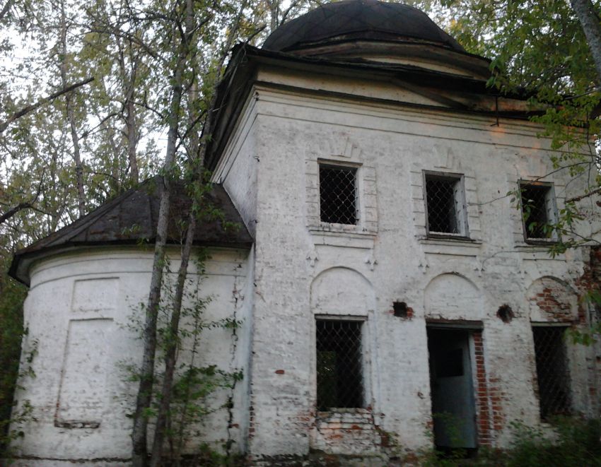 Александро-Коровина Троицкая мужская пустынь. Церковь Троицы Живоначальной, Дмитриково (Междуреченский район, Вологодская область). фасады