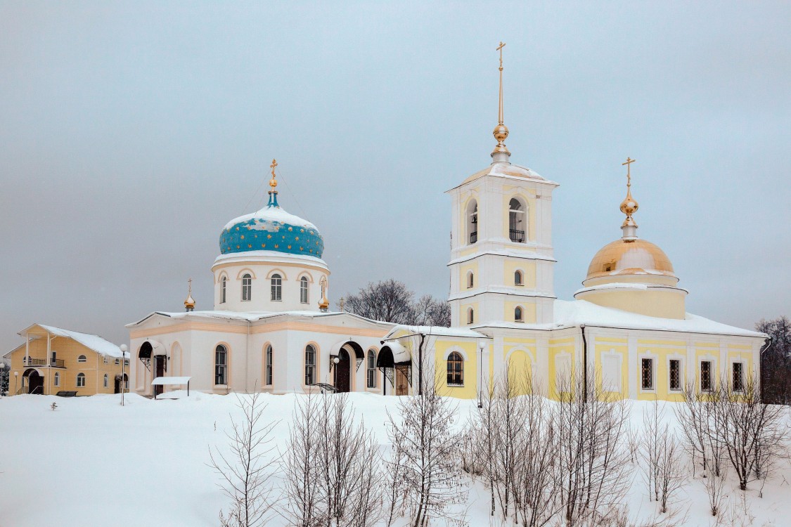 Гагино. Храмовый комплекс. Церкви Спаса Всемилостивого и Казанской иконы Божией Матери. фасады