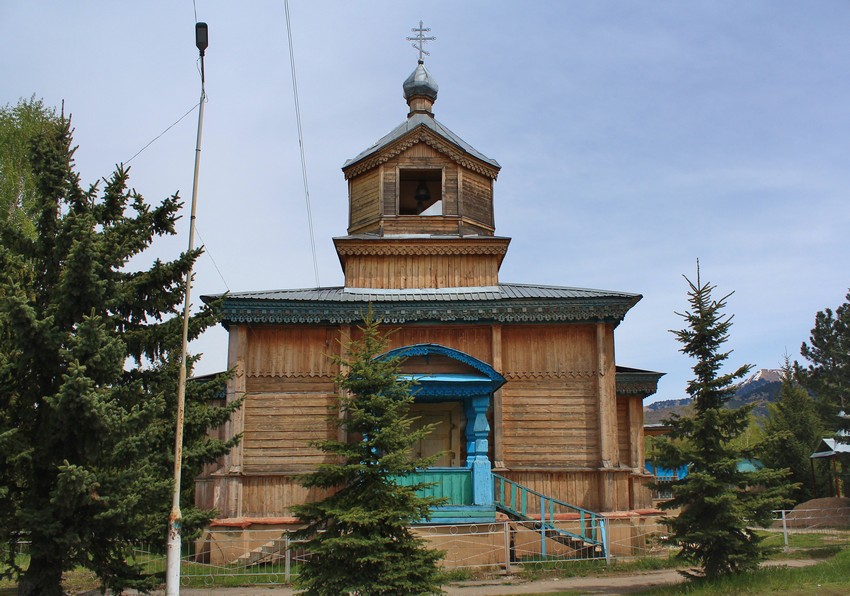 Теплоключенка. Церковь Димитрия Солунского. фасады