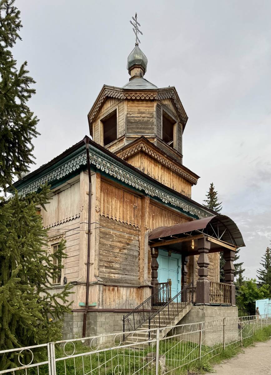 Церковь Димитрия Солунского, Теплоключенка (Кыргызстан, Прочие страны). архитектурные детали, Северо-западный угол