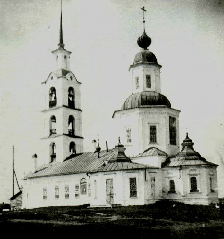 Церковь Троицы Живоначальной на Песках, Углич (Угличский район, Ярославская область). архивная фотография, 1900—1920 год фото с сайта https://pastvu.com/p/288958