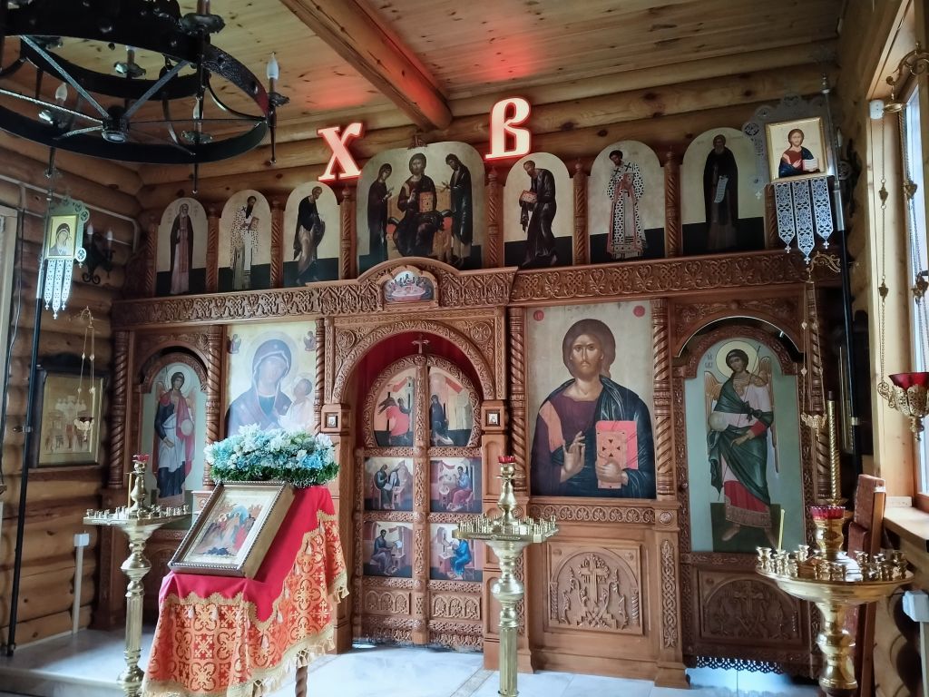 Церковь Иверской иконы Божией Матери в Бабушкине, Лосиноостровский (Северо-Восточный административный округ (СВАО), г. Москва). интерьер и убранство, внутреннее убранство