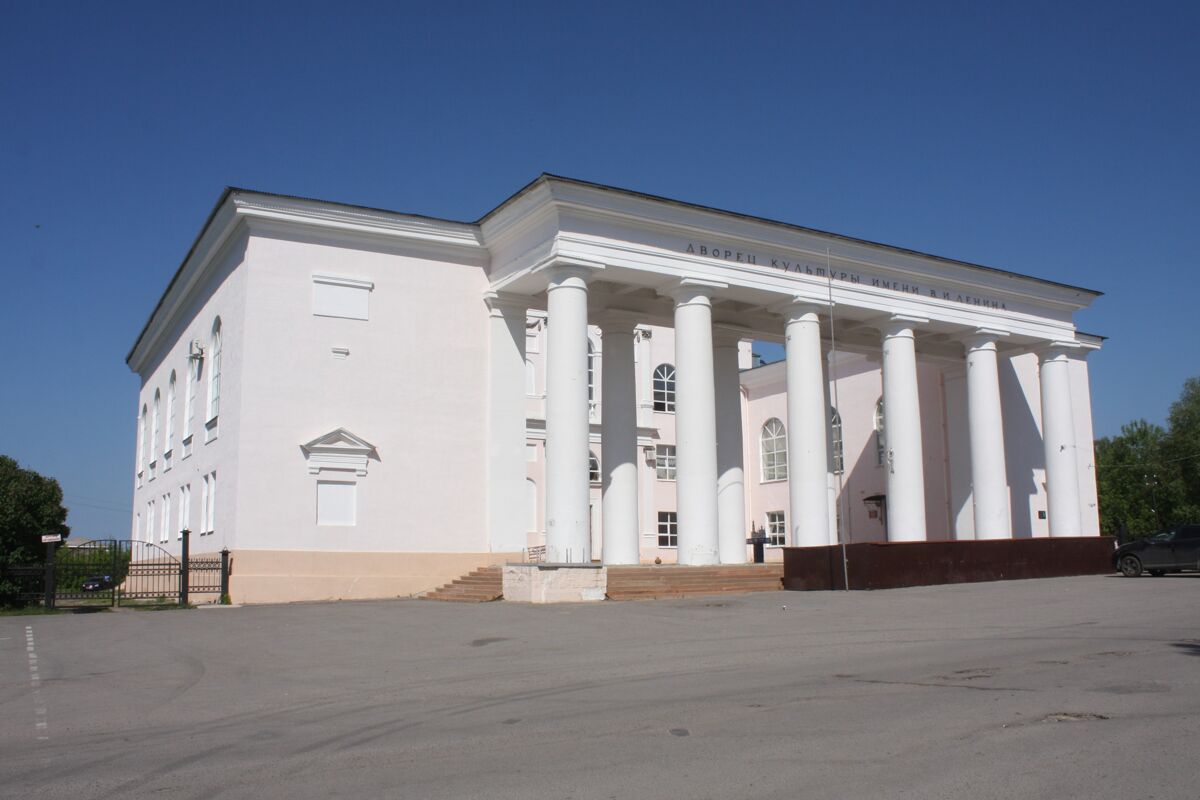 Церковь Покрова Пресвятой Богородицы, Скопин (Скопинский район и г. Скопин, Рязанская область). фасады, Вид на церковное место с юго-востока