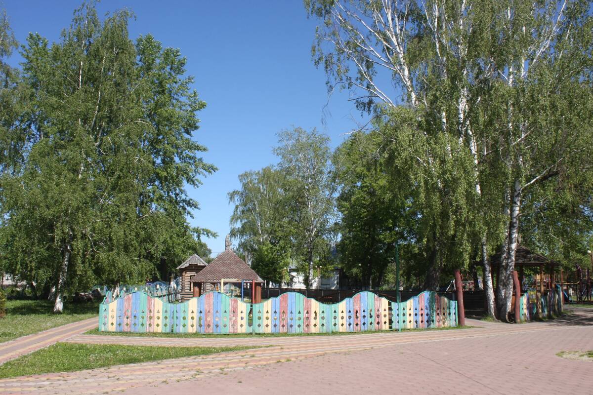 Церковь Покрова Пресвятой Богородицы, Ряжск (Ряжский район, Рязанская область). дополнительная информация, Вид на церковное место с юга