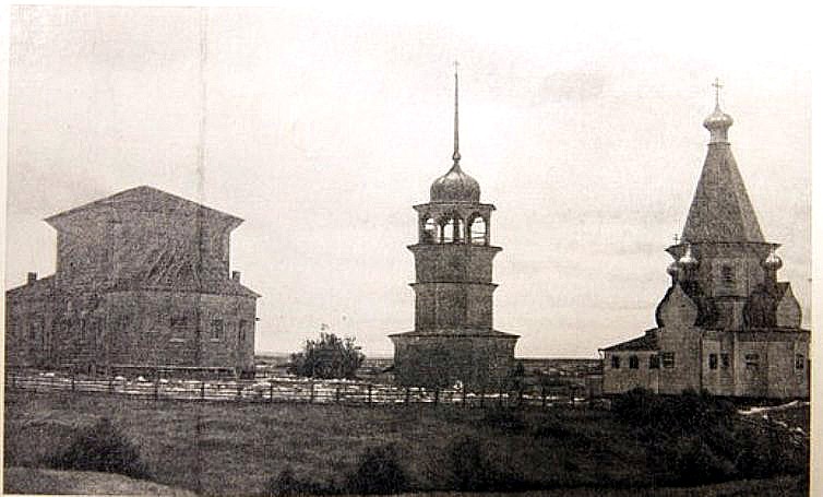 Храмовый комплекс Суландского погоста, Михайловская (Суландский погост) (Шенкурский район, Архангельская область). архивная фотография, Фото с сайта https://vk.com/wall-14702117?offset=20