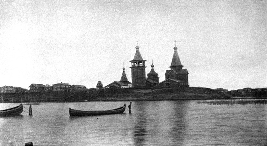 Храмовый комплекс Шуерецкого погоста, Шуерецкое (Беломорский район, Республика Карелия). фасады, Шуерецкий погост, Никольская церковь справа. Фотография В.В. Суслова, 1886 год.