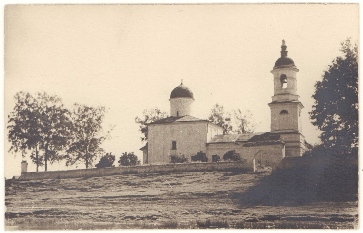 Вид с севера. Фото 1939 г. из архива архитектора С. Н. Давыдова., архивная фотография. Церковь Рождества Пресвятой Богородицы, Крюково (Старая Уситва) (Палкинский район, Псковская область)