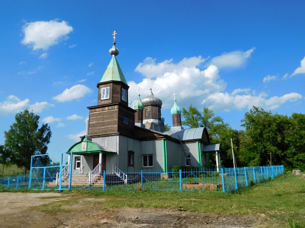 Погода клявлино самарская область на 10 дней. Храм Димитрия Солунского село Клявлино. Клявлино Самарская область. Церковь в Клявлино Самарской области. Село Назаровка Самарская область Церковь.