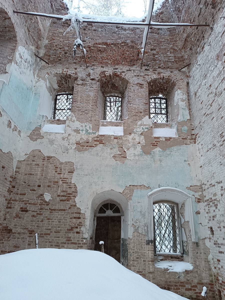 интерьер и убранство. Церковь Преображения Господня, Попково, урочище (Галичский район, Костромская область)