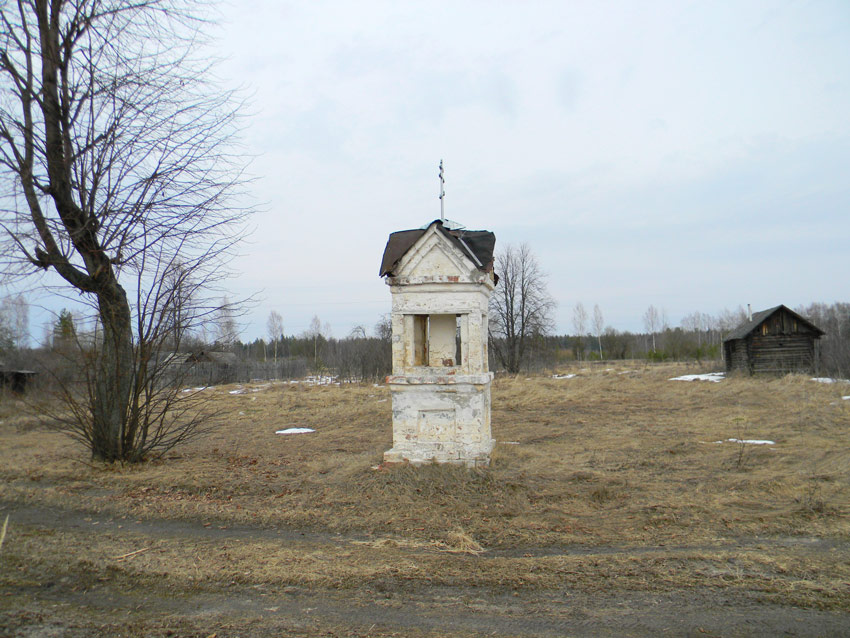 Неизвестная часовня, Косовка (Южский район, Ивановская область). общий вид в ландшафте