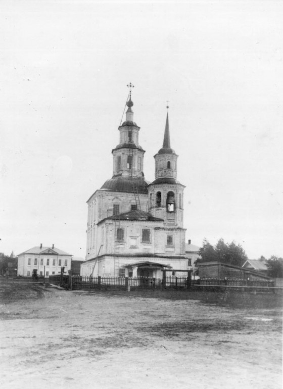 Церковь Воскресения Христова, Сольвычегодск (Котласский район и г. Котлас, Архангельская область). архивная фотография, фото с сайта http://kotlaslib.aonb.ru/rai-pam-lost-solvych-voskresenskaja.html