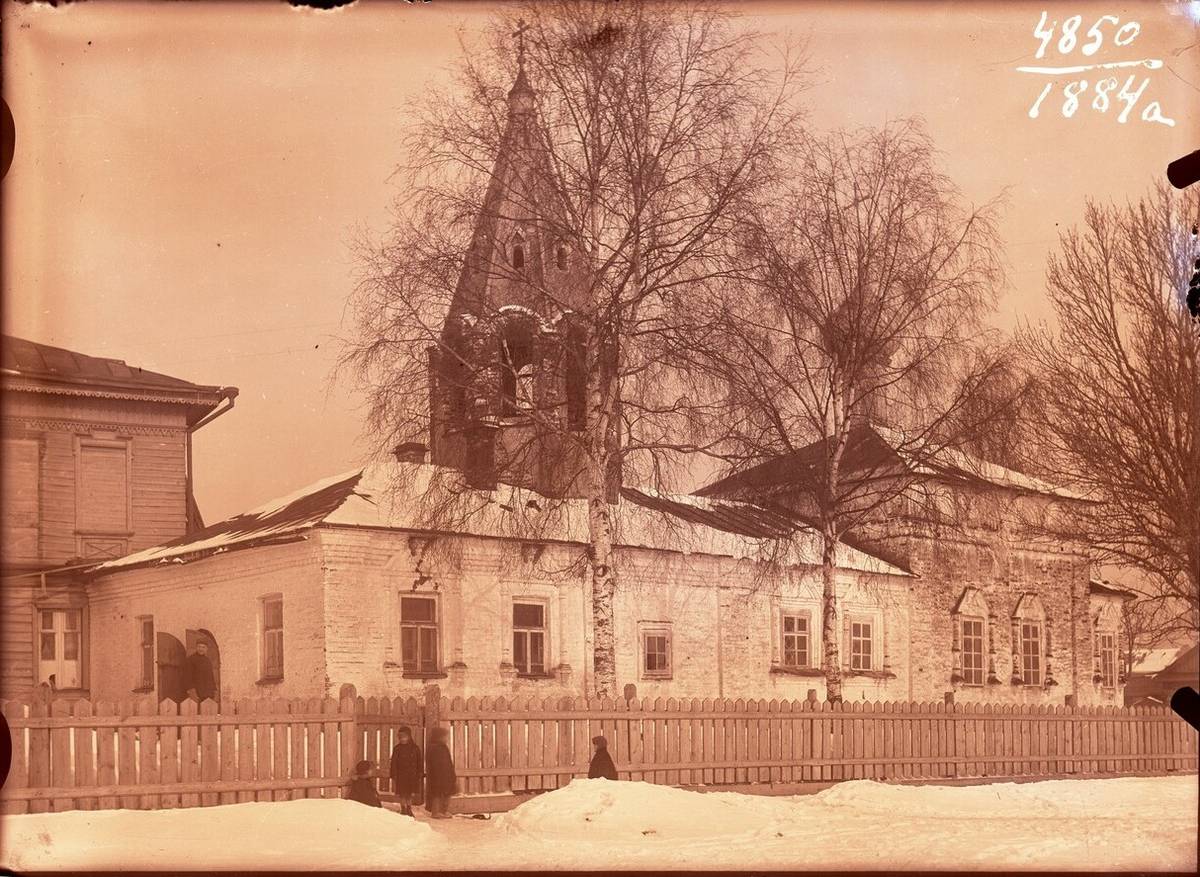Крестовоздвиженский Анастасин женский монастырь. Церковь Сретения Господня, Кострома (Кострома, город, Костромская область). архивная фотография, Фото 1920-х  гг. из фондов Костромского музея-заповедника. (ГК № 63829493)