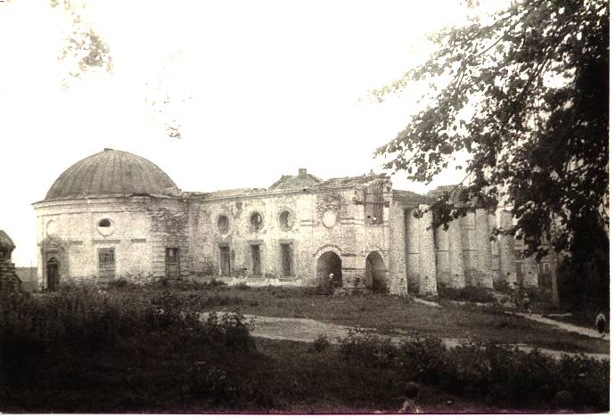 Церковь Казанской иконы Божией Матери, Карабиха (Богородское на Карабитовой горе) (Ярославский район, Ярославская область). архивная фотография, Конец 1940-х гг.