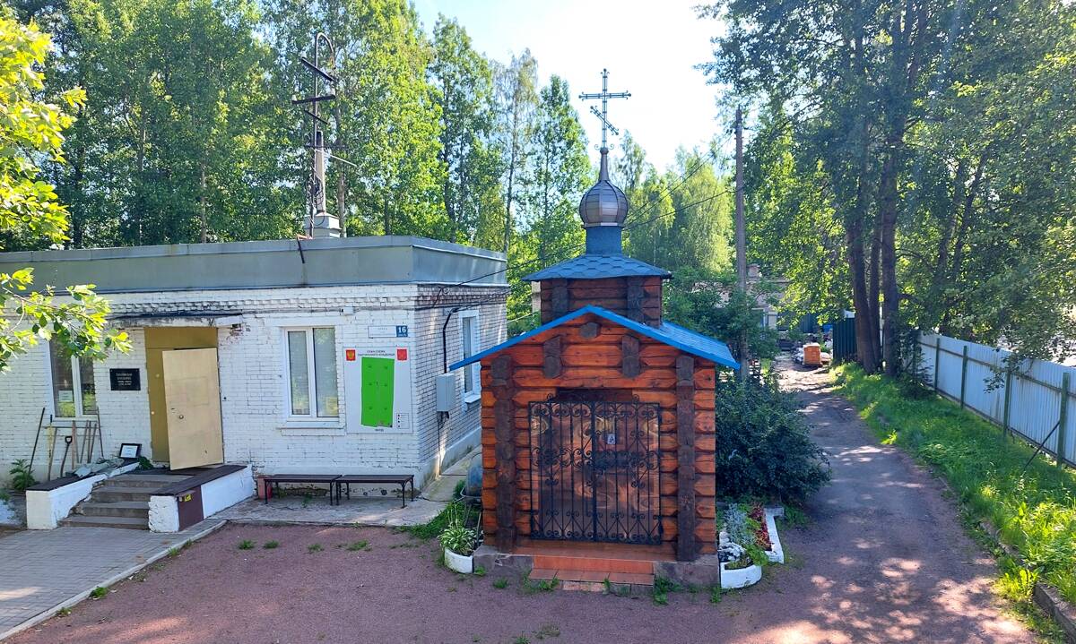 Часовня Георгия Победоносца, Приморский район (Санкт-Петербург, г. Санкт-Петербург). общий вид в ландшафте