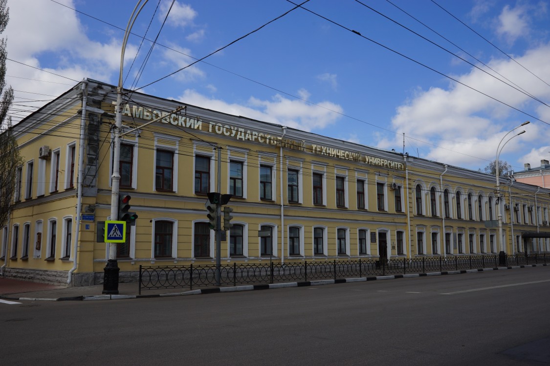 Домовая церковь Александра Невского при бывшей Мужской гимназии, Тамбов (Тамбов, город, Тамбовская область). фасады, Здание бывшей Мужской гимназии