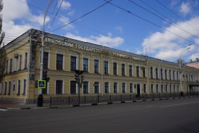 Тамбов. Домовая церковь Александра Невского при бывшей Мужской гимназии