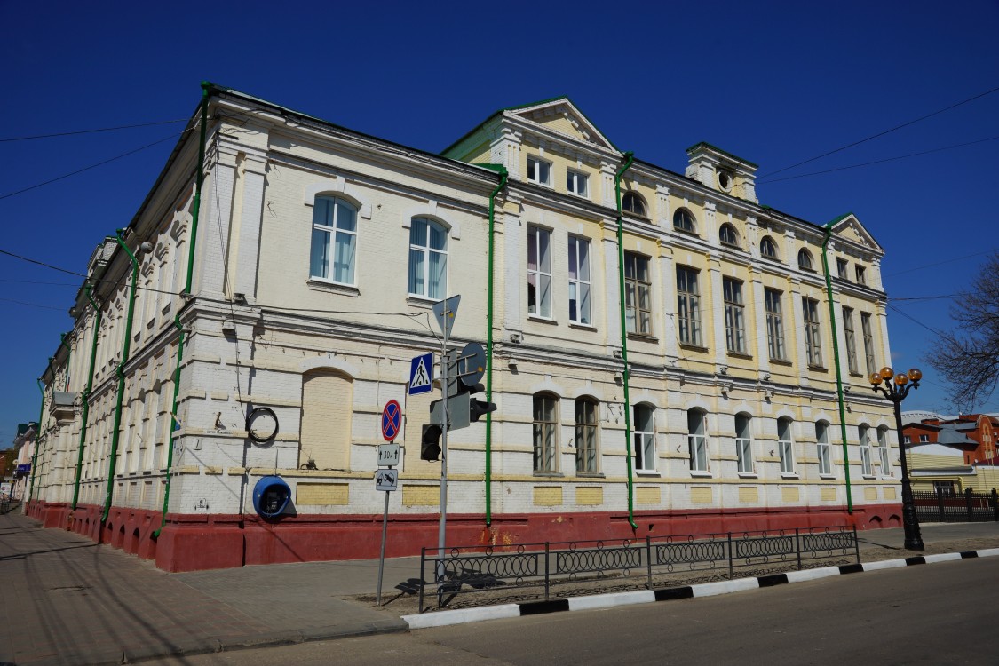 Тамбов. Домовая церковь Серафима Саровского при бывшем Втором (Серафимовском) духовном училище. фасады