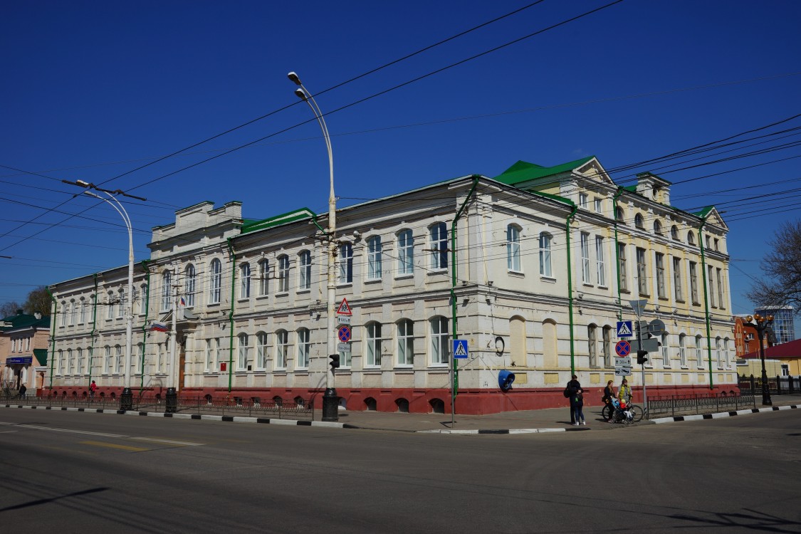 Тамбов. Домовая церковь Серафима Саровского при бывшем Втором (Серафимовском) духовном училище. фасады