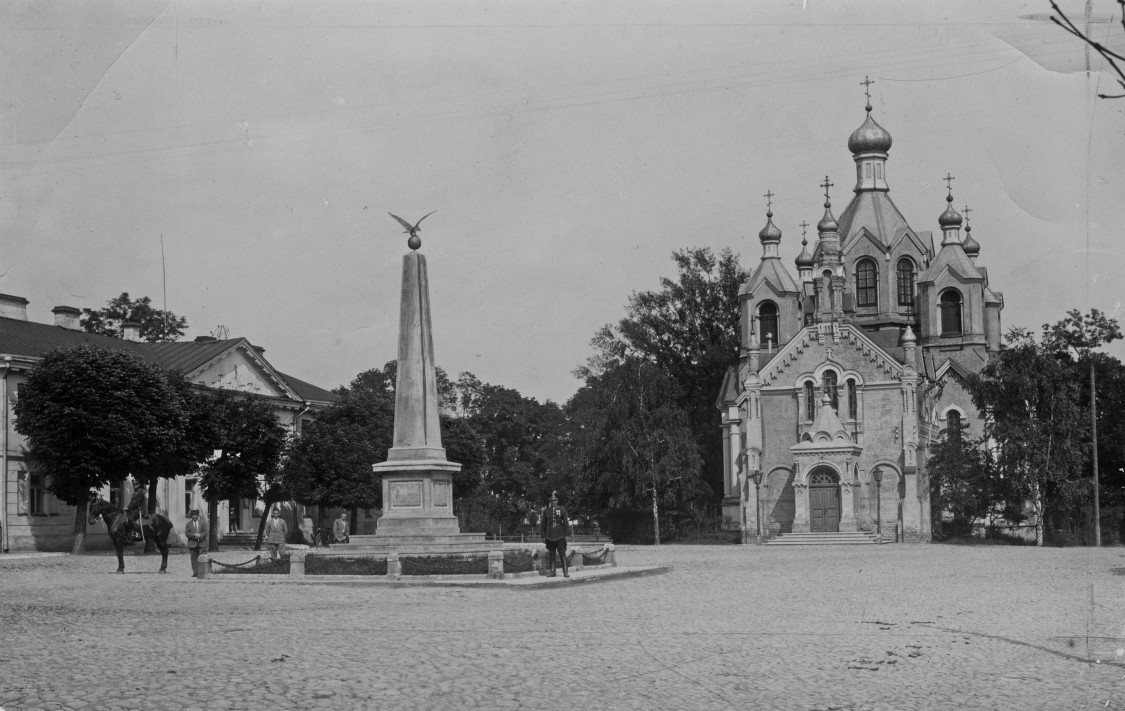 Церковь Александра Невского (утраченная), Гродно (Гродненский район, Беларусь, Гродненская область). архивная фотография, Площадь Свободы. Фотограф Л. Гейгор (L. Geigor)