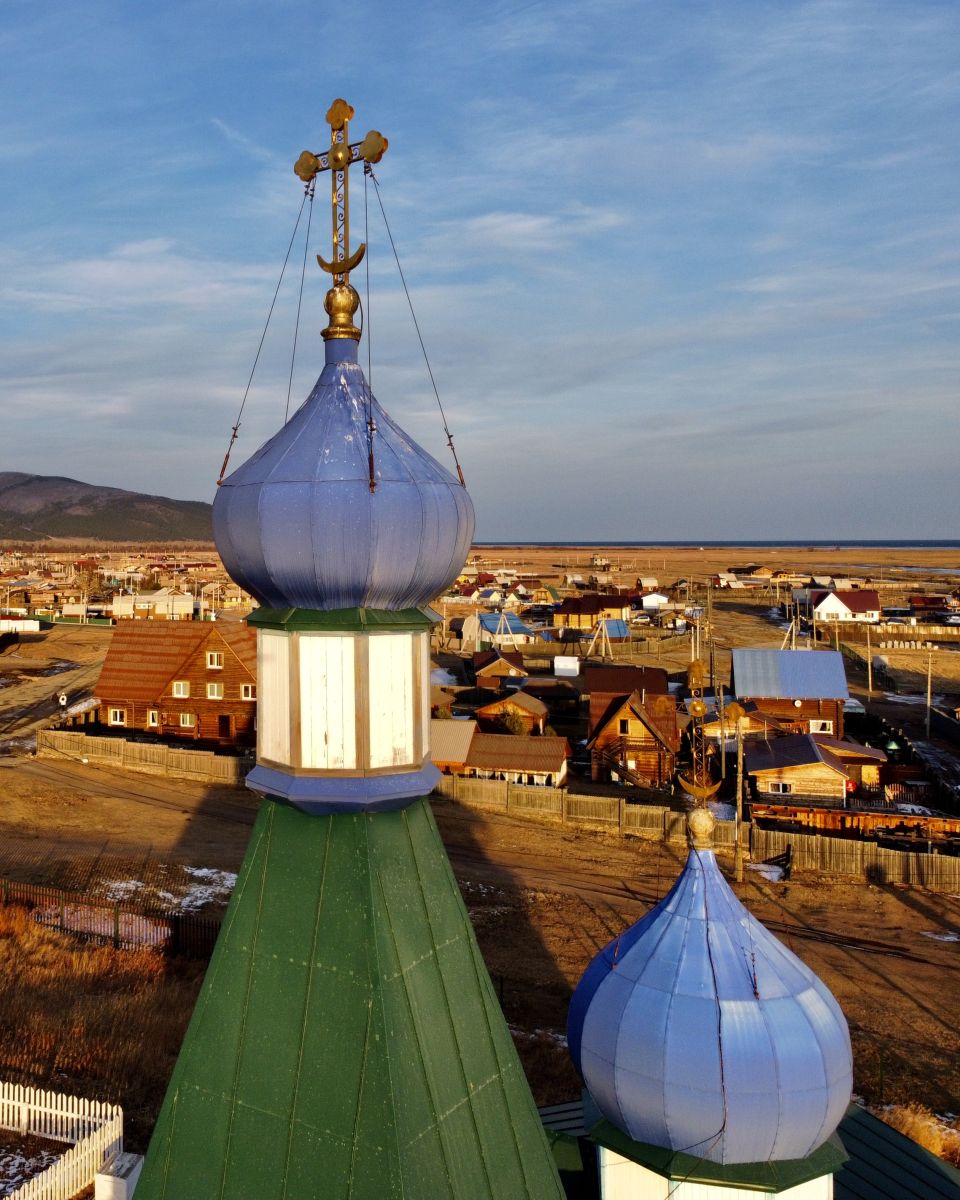 Церковь Николая Чудотворца, Большое Голоустное (Иркутский район, Иркутская область). архитектурные детали, Главы храма 